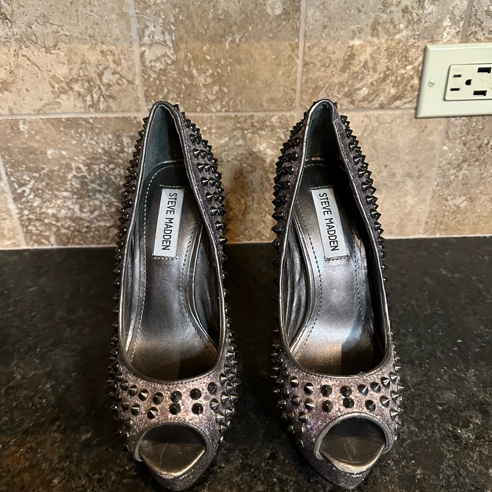 Steve Madden Silver Studded Peep-Toe Heels